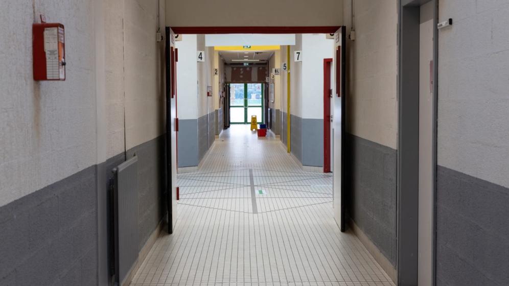 VN_CS-MANGIN-BEAULIEU_Complexe-Sportif_couloir-salles-vestiaires-1