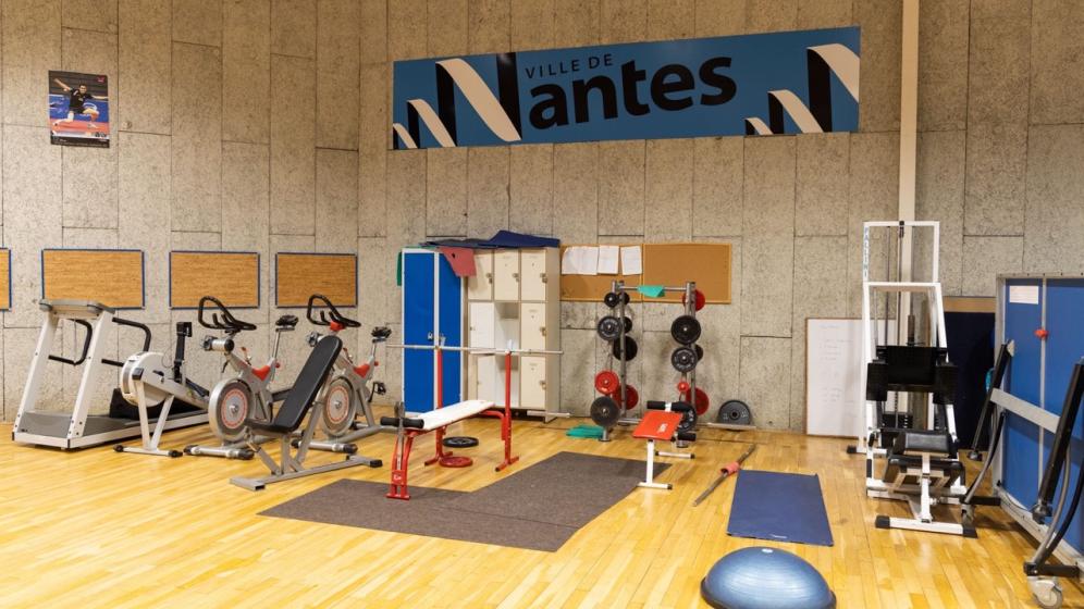VN_CS-MANGIN-BEAULIEU_Salle-tennis-de-table_aire-de-jeux-5