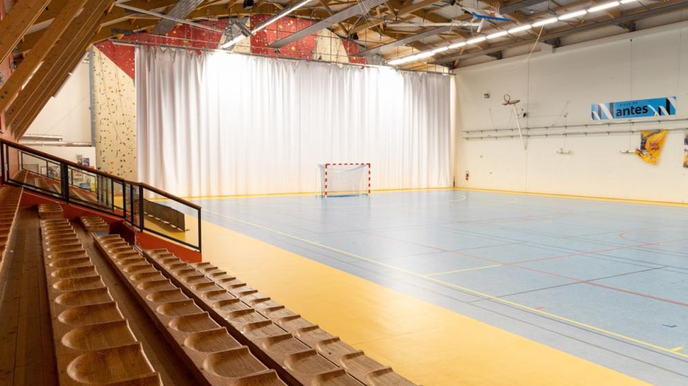 VN_GYMNASE-BOTTIERE-CHENAIE_grande-halle-tribune-3