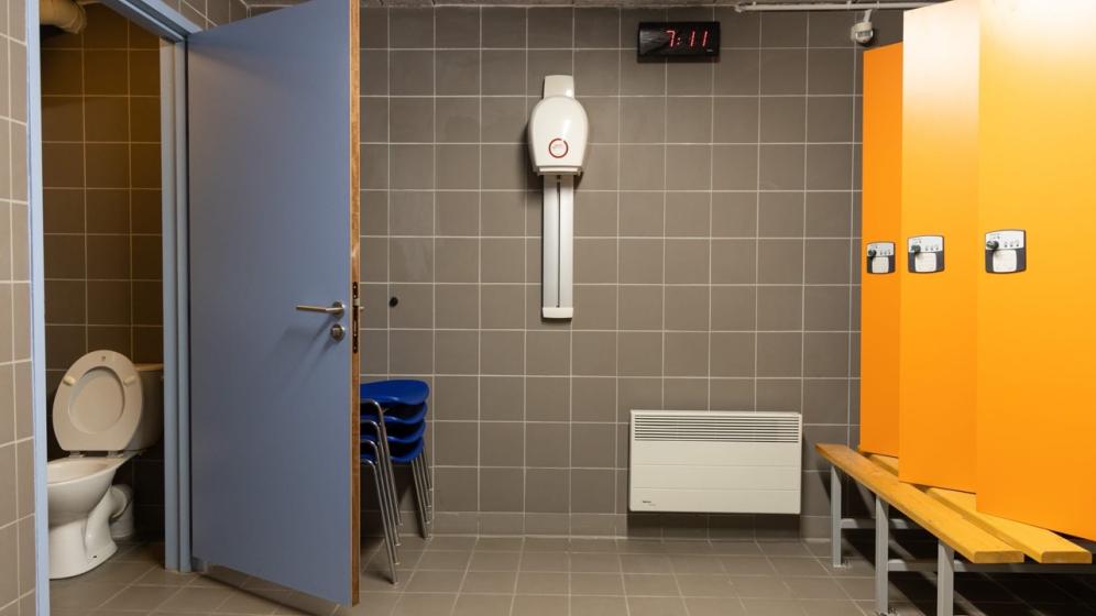 VN_STADE-MARCEL-SAUPIN_Vestiaires-douche-arbitre-2