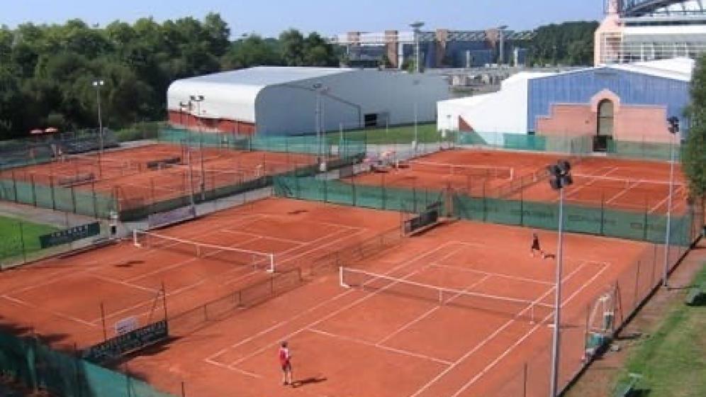 Vue_aerienne_terrains_Tennis_Cami_Salie_Pau