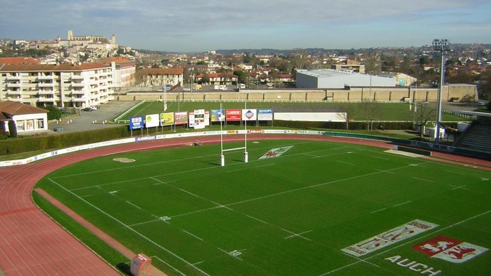 vue-Centre-Stade-Jacques-Fouroux-Salle-polyvalente-de-Mouzon