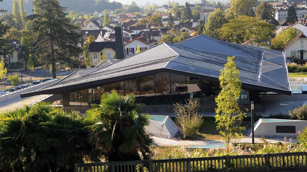 Vue_exterieure_plongeante_Stade_Nautique_Pau