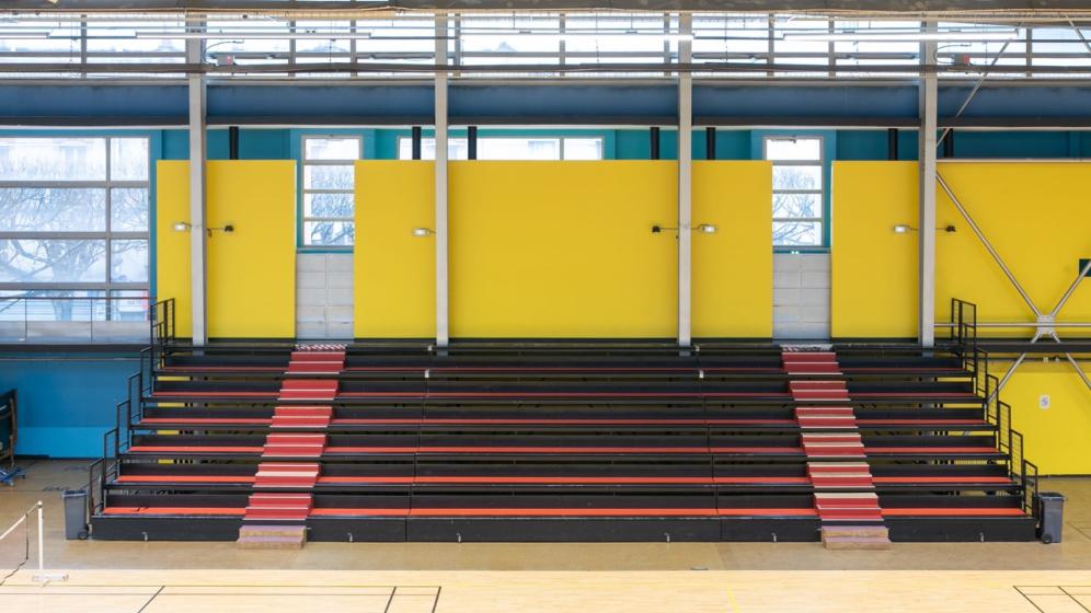 10-Vues-des-tribunes-assises-le-cas-echeant