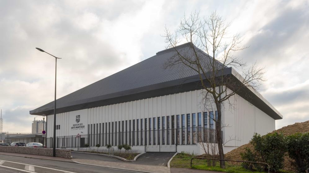 2021-01-15-Architecture-exterieure-de-la-Maison-des-arts-martiaux-AL-002