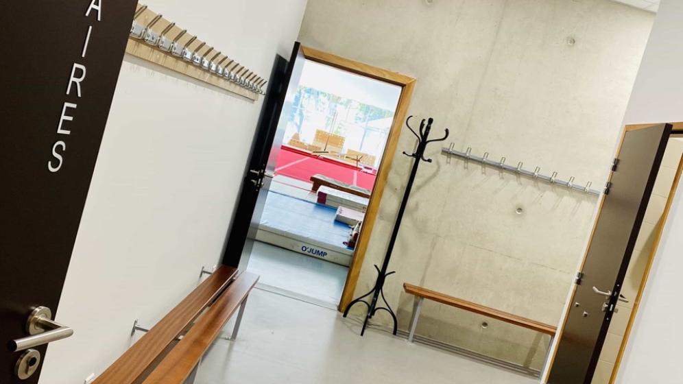 Equipement-1-Salle-de-Gymnastique_Vestiaires