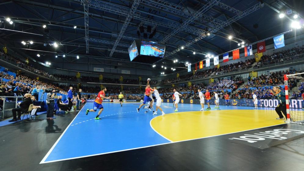 Grande-salle-2-Arenes