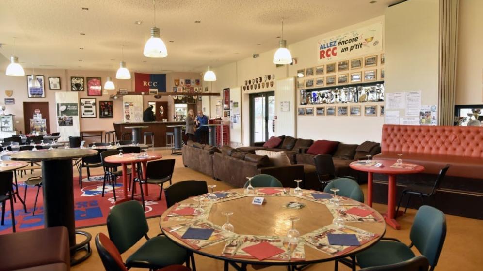 Stade-Rugby-Club-house-vue-interieure-2