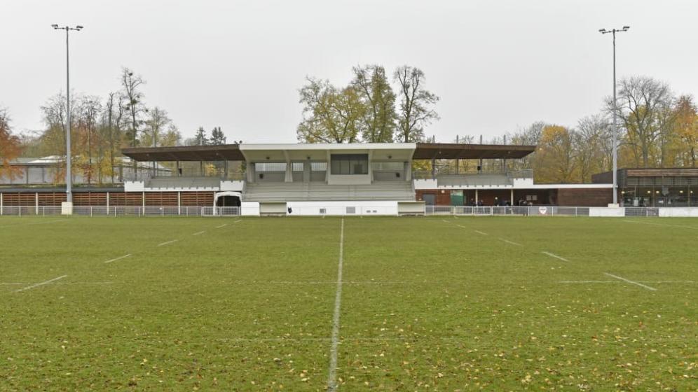 Stade-Rugby-Terrain-1