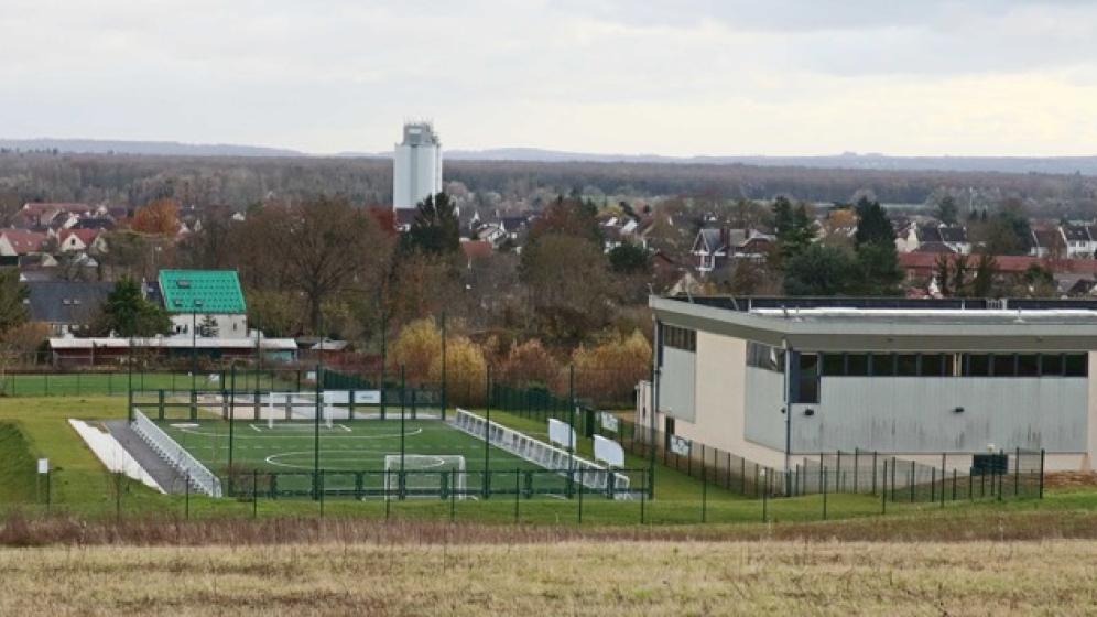 Terrains-et-Complexe-Sportif-2