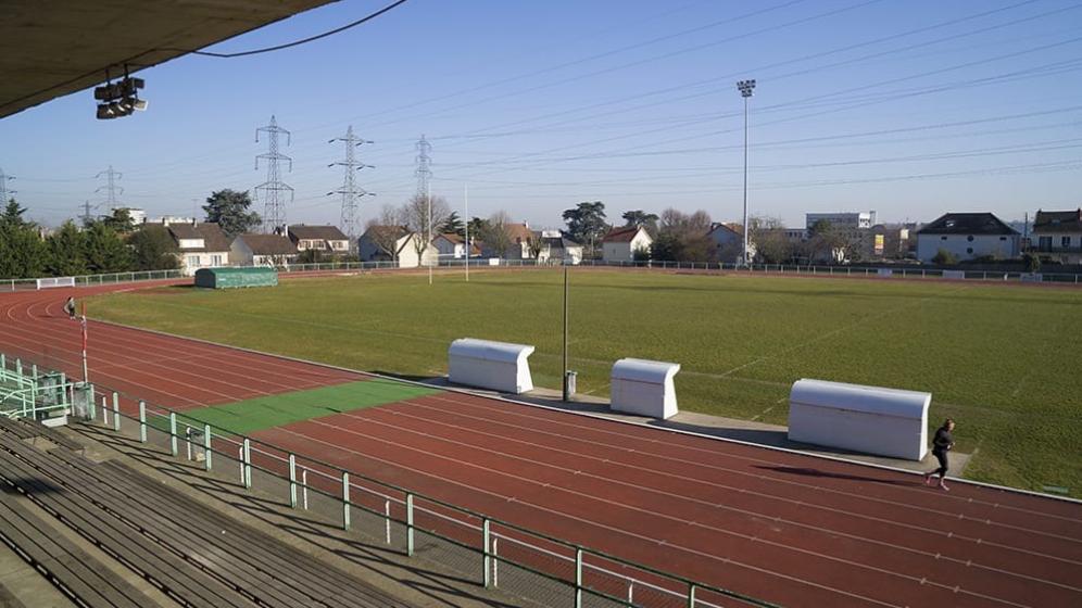 Vue-des-tribunes-Rosny