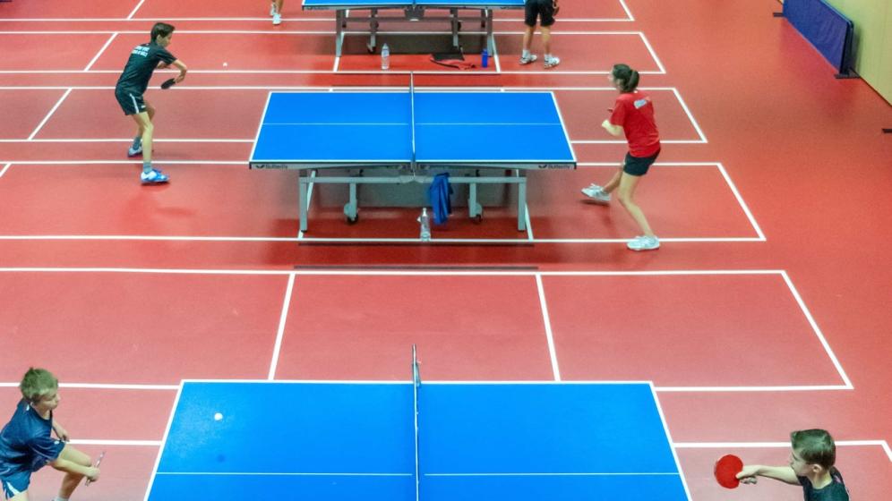 Complexe-Sportif-Eric-TABARLY-_-Salle-de-tennis-de-table-1