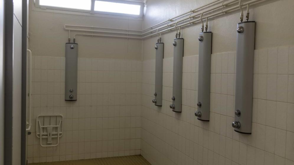 GYMNASE-Douche
