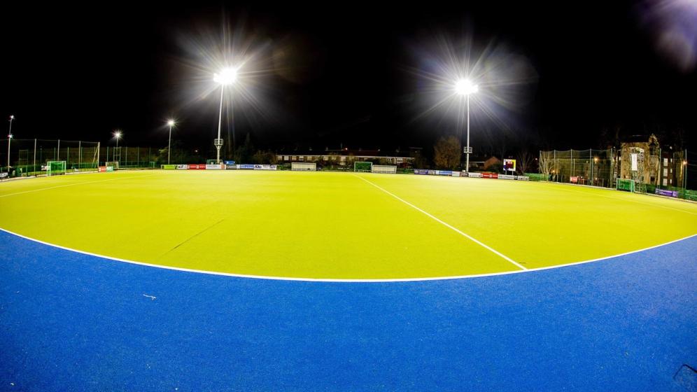 hockey-terrain-honneur-eclaire