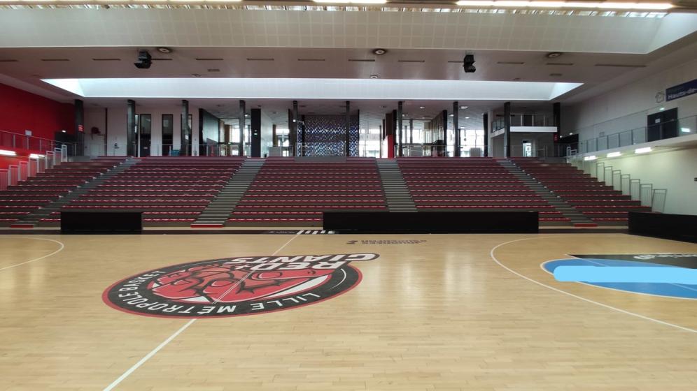 Inkedpalais-des-sports-vue-des-tribunes-nord