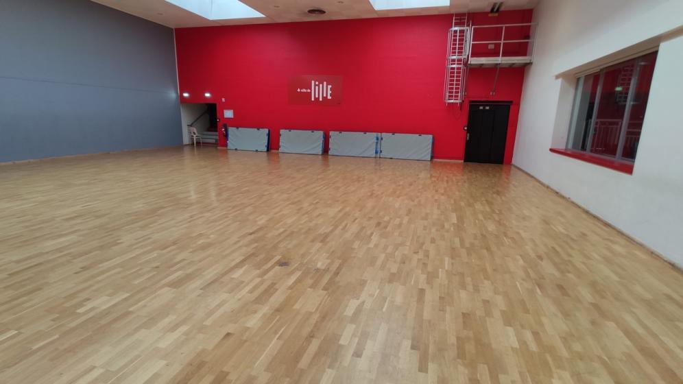 palais-des-sports-salle-de-sport-B