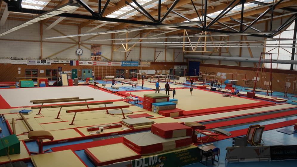 Salle-de-Gymnastique-Marcel-Vendrome-Interieur-3