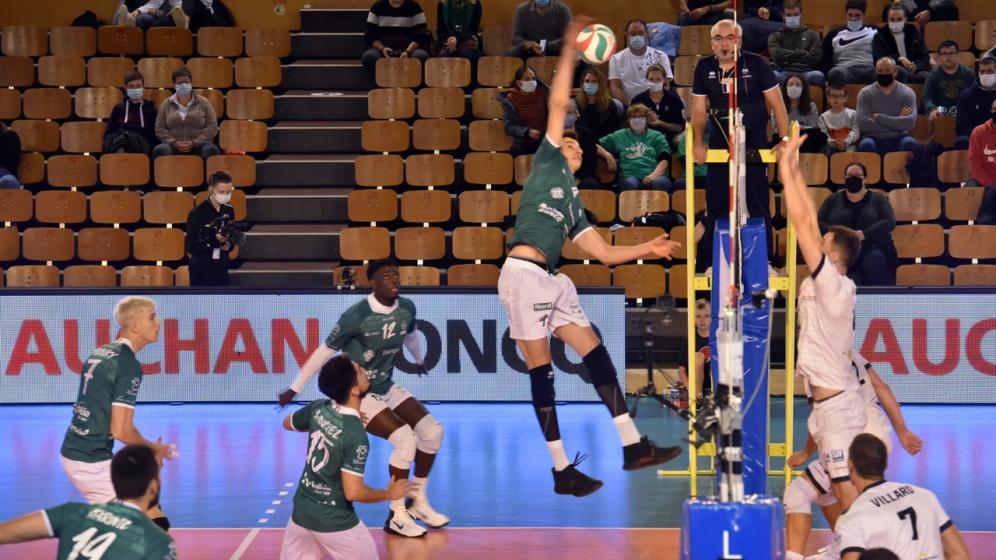 Salle-de-Volley-ball-Pierre-Dumortier-4