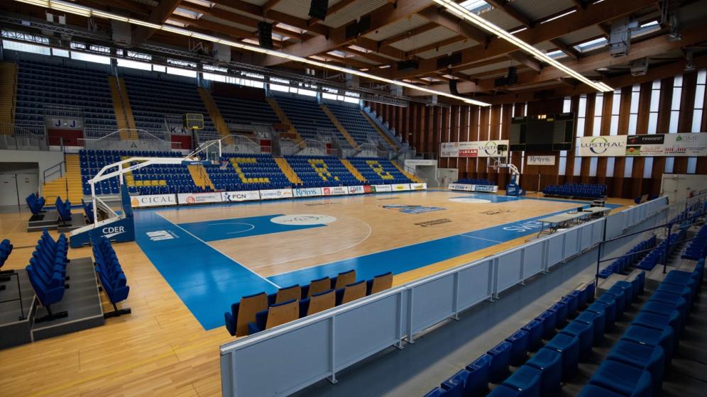 salle-honneur-vue-des-tribunes
