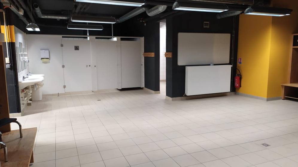 Trelaze-Arena-Loire-vestiaires-2