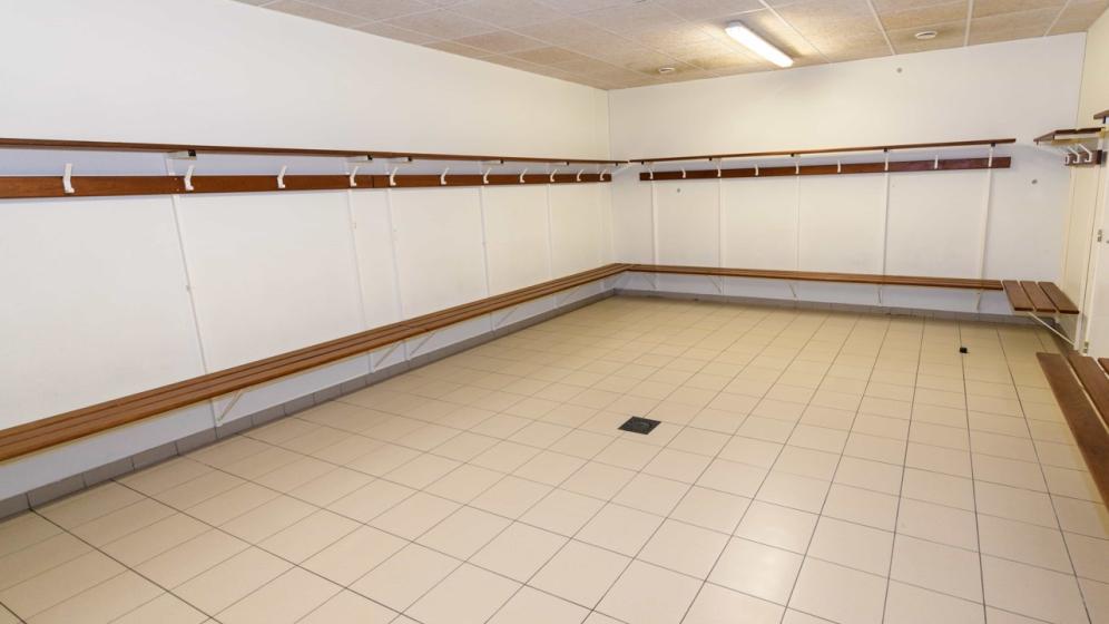 Vestiaire-Cite-des-sports