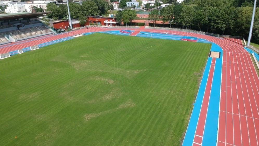 Vue-aerienne_Piste-athletisme-stade-G.-Suant_3