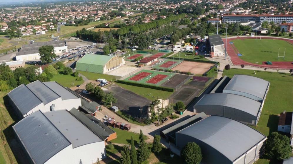 vue-densemble-complexe-sportif-1-1