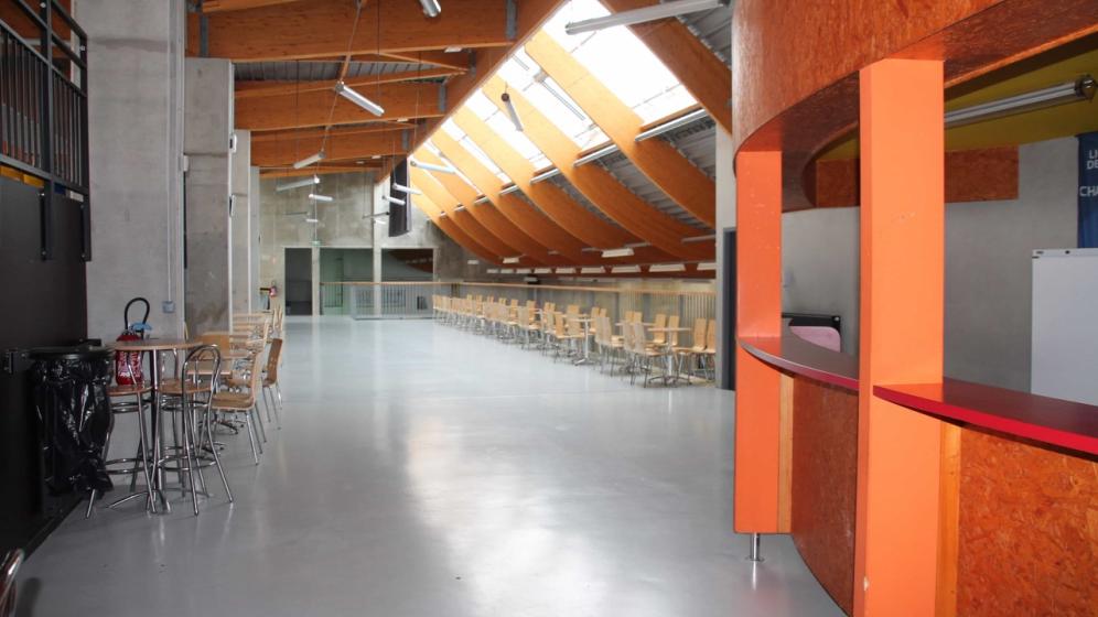 Complexe_sportif_Coubertin_Salle_convialite