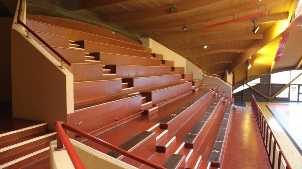 DOJO-MCY-TRIBUNES