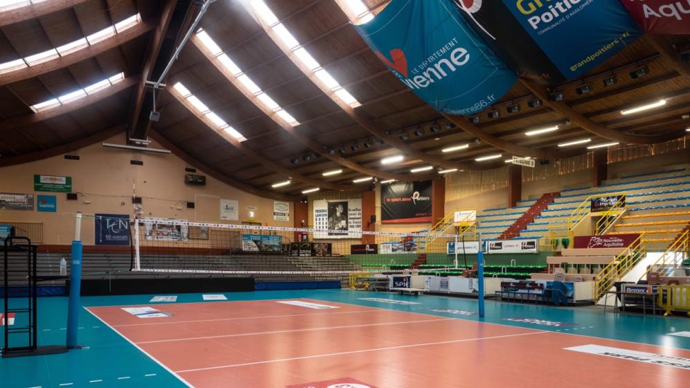 L.-Body-salle-de-volley-2