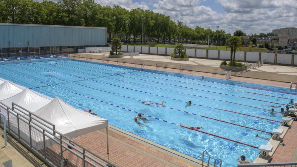 Piscine-exterieure-Beaublanc-2