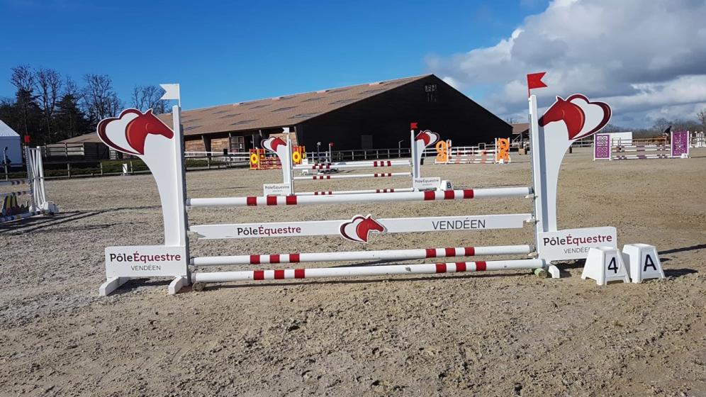 Pole_equestre_vendeen_vue_equipement