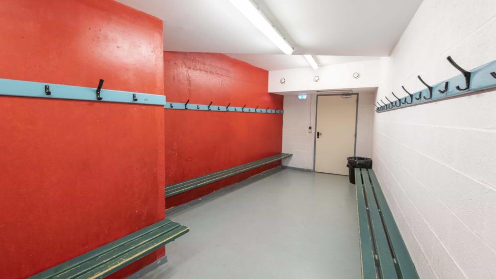 Robert-Lecomte-vestiaires-en-mosaique-3