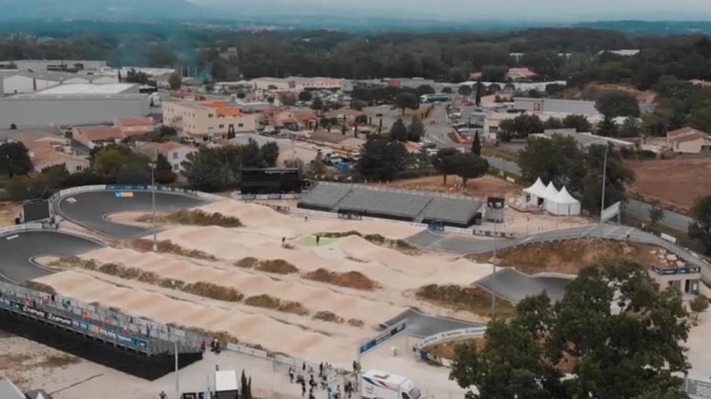 vue-aerienne-piste-competition