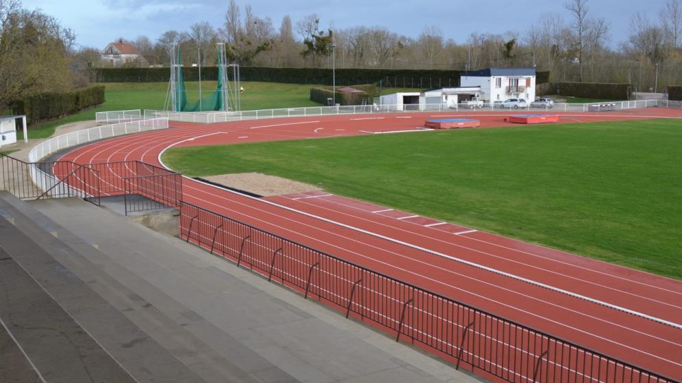 Vue-des-aires-de-jeu-vide-1
