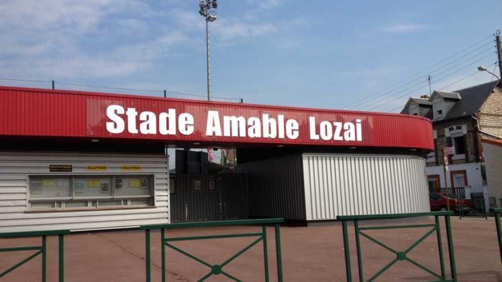 Entree-stade-2