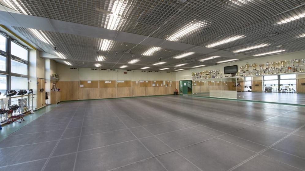 SALLE-ARMES-SRECKI-1