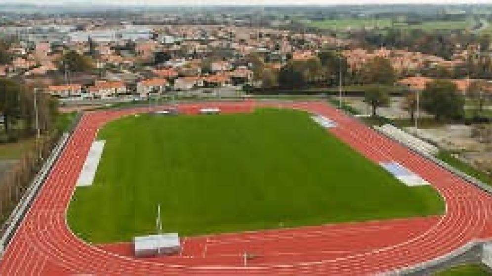 Stade-Guy-Moquet-Vue-aerienne