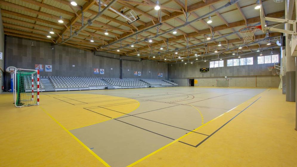 Nicole-ABAR-Gymnase-1