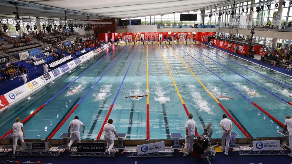 Odyssee-Bassin-olympique-interieur-c-Ville-de-Chartres-Gpt-Martino