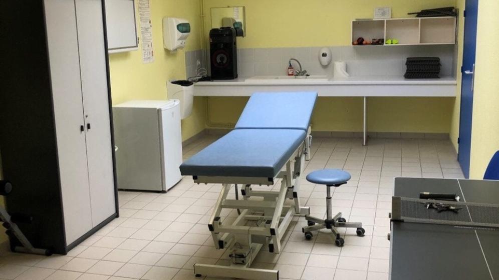 salle-de-soins-rotated
