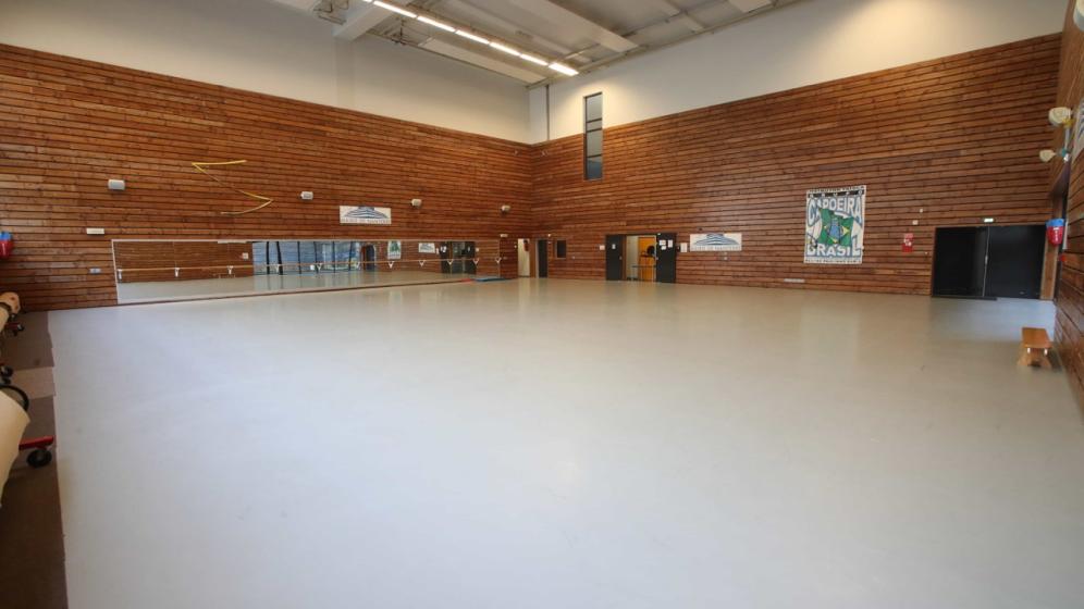 0A1-Salle-de-danse