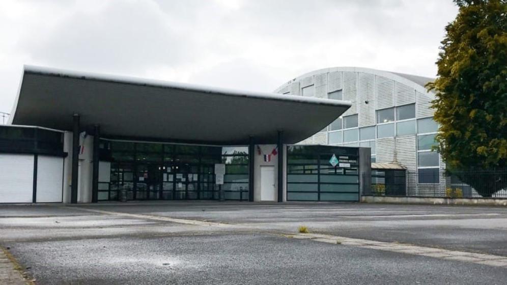 entree-du-complexe-sportif
