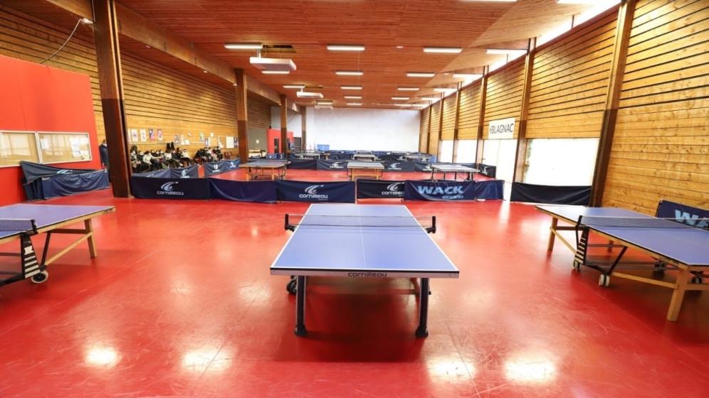 Complexe-sportif-de-Naudin-Salle-de-tennis-de-table
