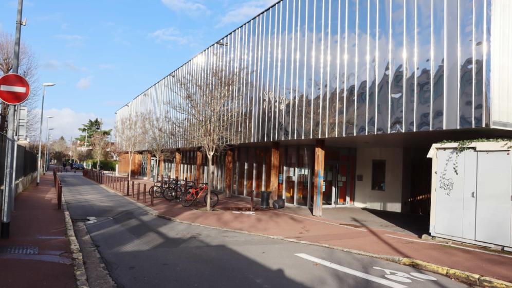 Complexe-Van-Gogh-1