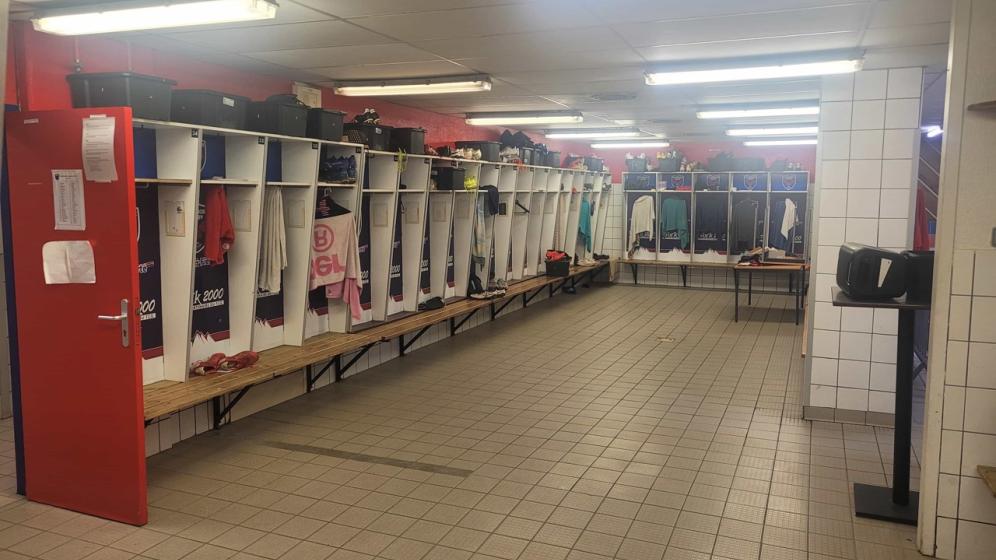 Photo-2-vestiaires-Pro-Lesdiguieres