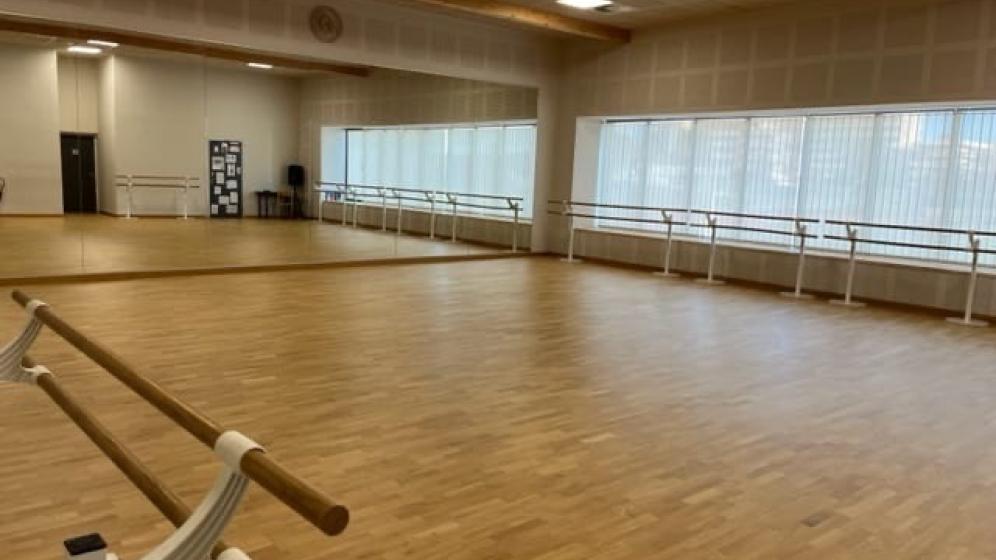 SALLE-PARQUET