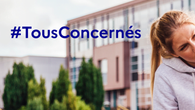 Bandeau avec deux jeunes filles en train de se réconforter et le texte "tous concernés"