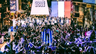 Participants à la journée paralympique 2025 avec le drapeau français