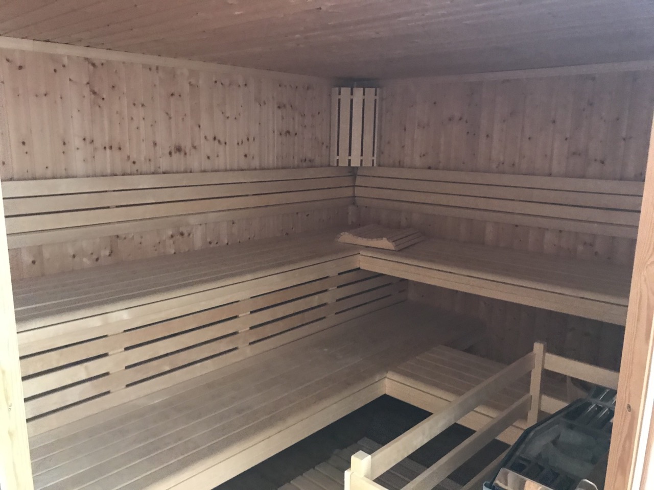 12-SAUNA-INTERIEUR